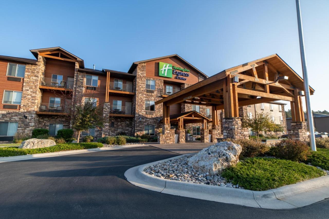 Holiday Inn Express & Suites Custer-Mt Rushmore Exterior photo