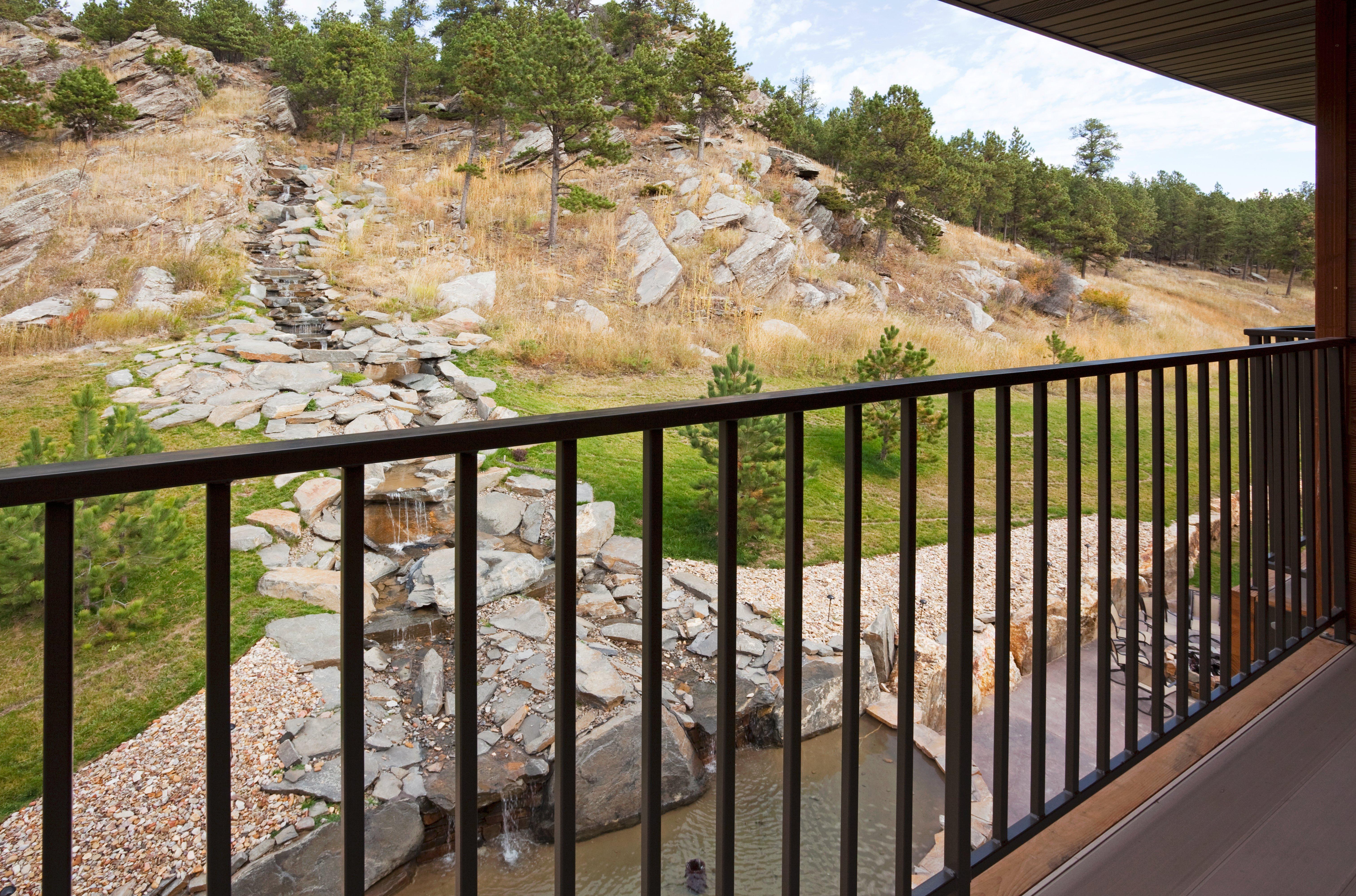 Holiday Inn Express & Suites Custer-Mt Rushmore Exterior photo