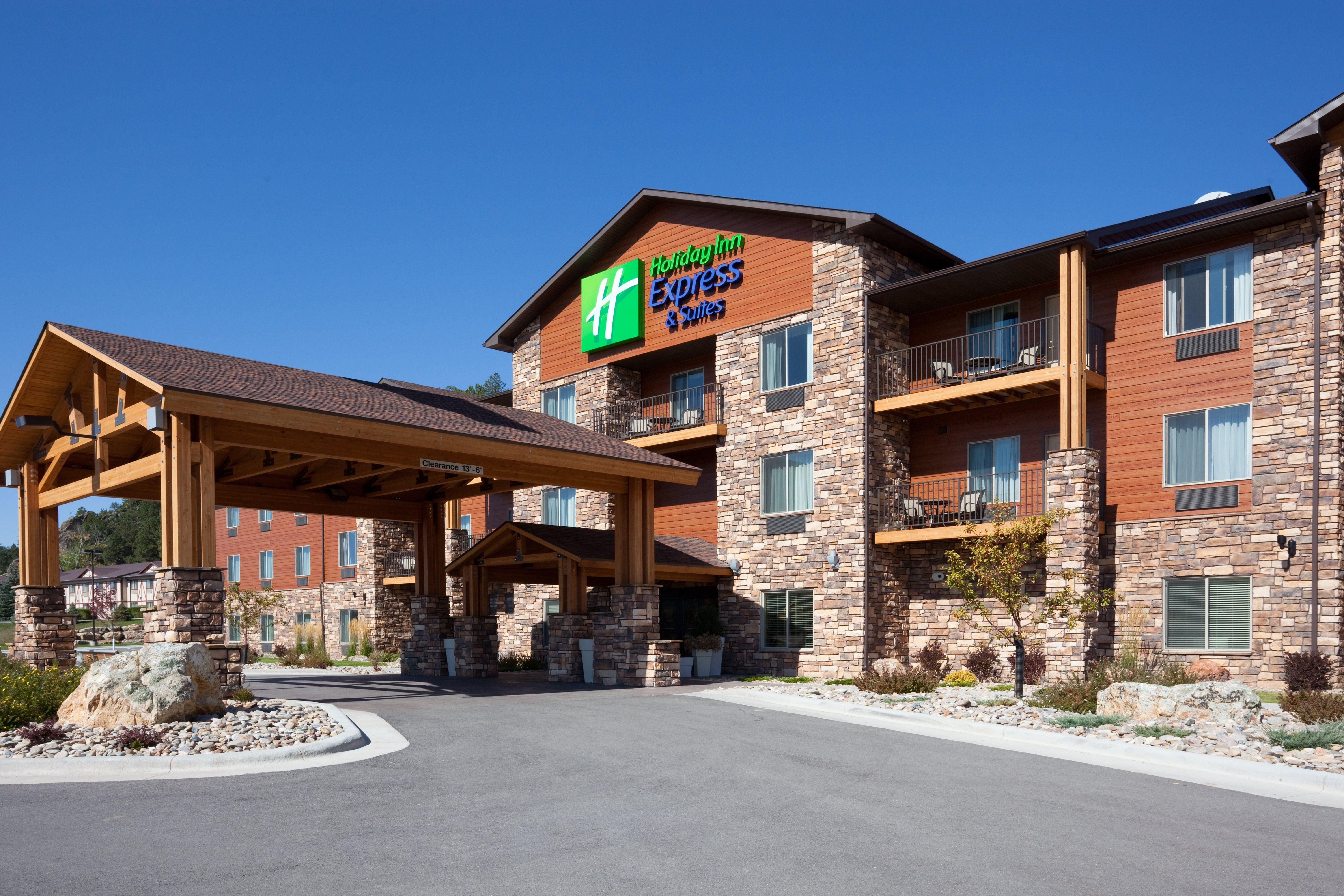 Holiday Inn Express & Suites Custer-Mt Rushmore Exterior photo
